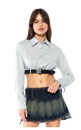 CROPPED LENGTH BELTED BUTTON UP POPLIN SHIRT