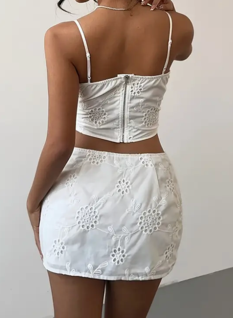 WHITE EYELET SKIRT